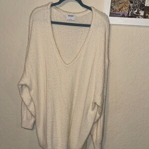 Old Navy Cream V-Neck Sweater